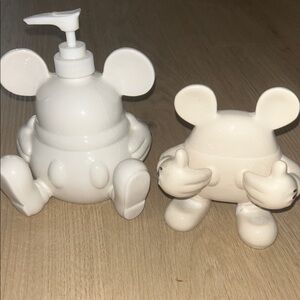 Disney Mickey Mouse ceramic bathroom set